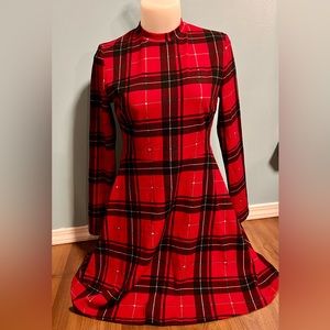 Cute red plaid women’s dress size medium, like new!